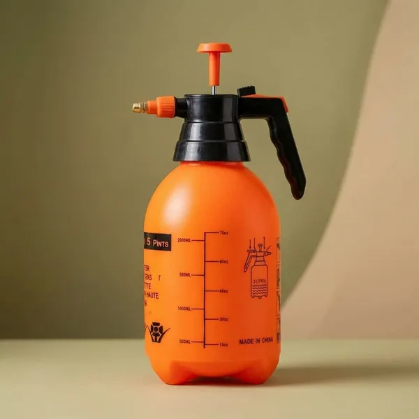Orange_Plastic_And_Brass_Garden_Sprayer_For_Gardening