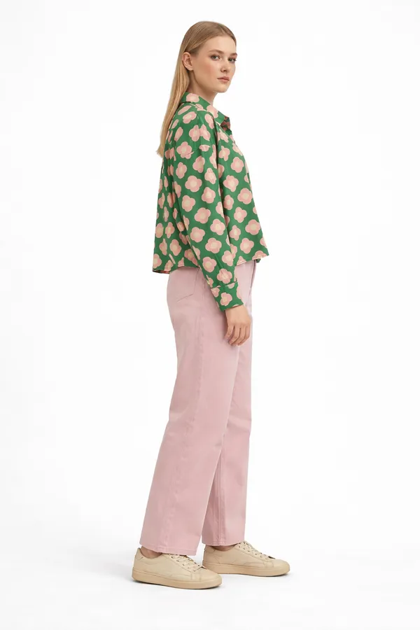 Womens_Retro_Floral_Crop_Shirt_With_Oversized_Pockets_|_Green_Statement_Crop_Shirt