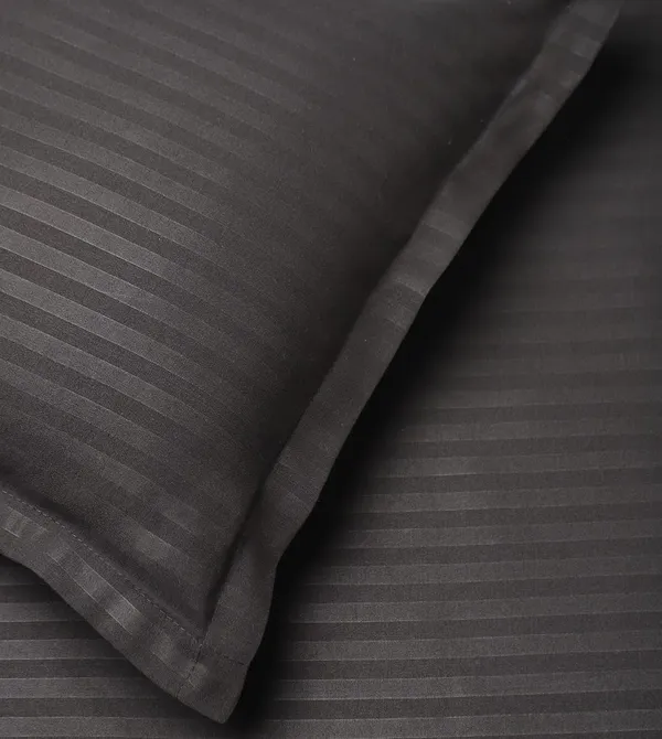 Black_Microfiber_Satin_Stripes_Bedsheet_With_Pillow_Covers