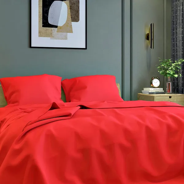 Red_Microfiber_Bedsheet_With_Pillow_Covers