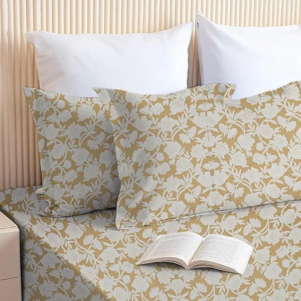 Multicolor_Microfiber_Double_Bedsheet_Set_With_Pillow_Covers