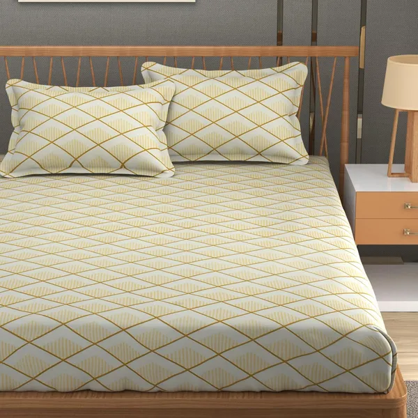 Beige_Cotton_Fitted_Bedsheet_With_Pillow_Covers