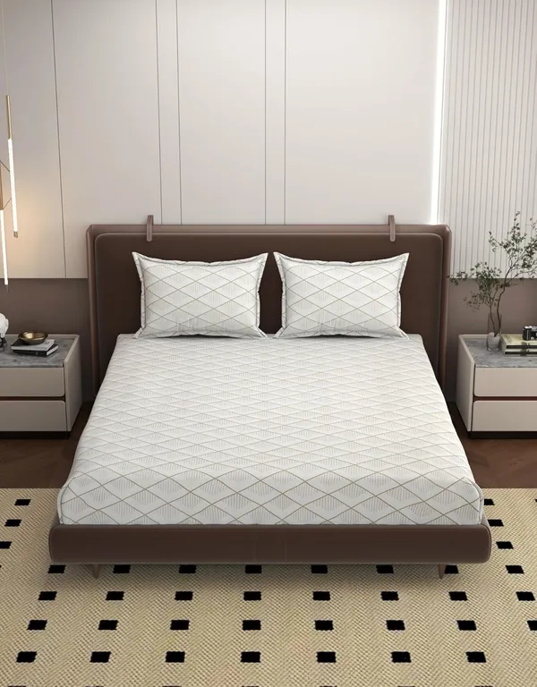 Off_White_Cotton_Double_Fitted_Bedsheet_With_Pillow_Covers