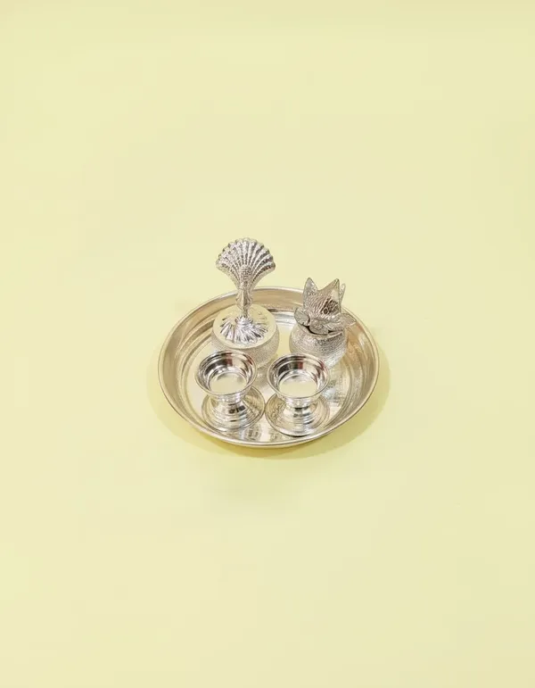 Germen_Silver_Plated_Pooja_Thali_Set_With_Decorative_Peacock_And_Shell