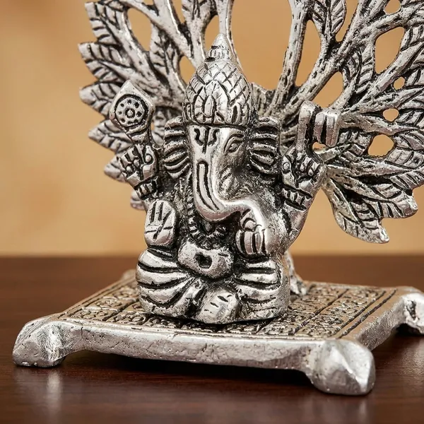 Germen_Silver_Peacock_Showpiece_With_Spread_Feathers_On_Ornate_Base
