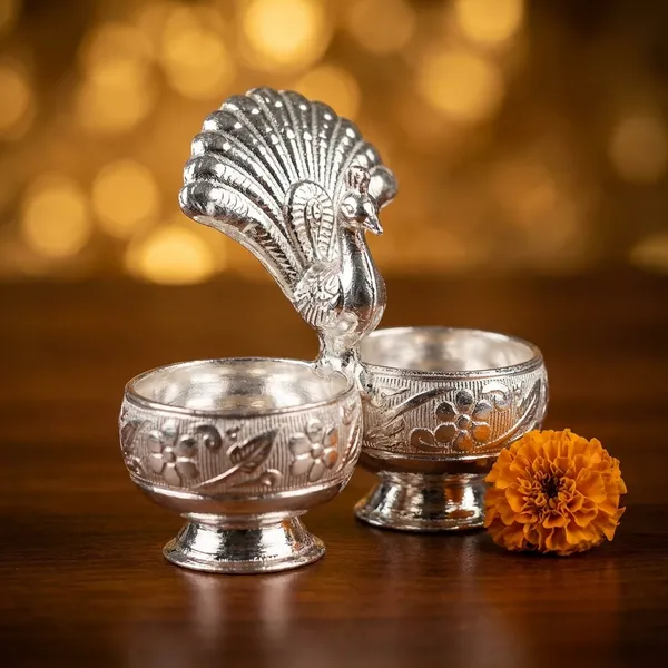 Germen_Silver_Plated_Decorative_Diya_Holder_With_Shell_Design