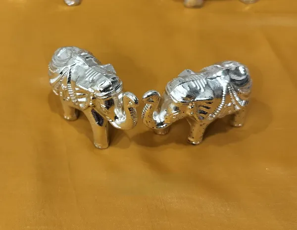 Germen_Silver_Decorative_Gold_Plated_Elephant_Figurine_Set
