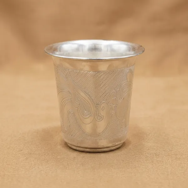 Germen_Silver_Glass_With_Engraved_Design