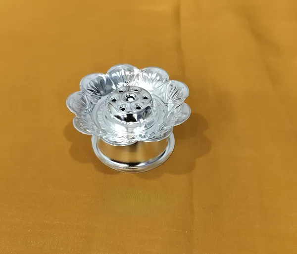 Germen_Silver_Flower_Shaped_Ring_For_Women