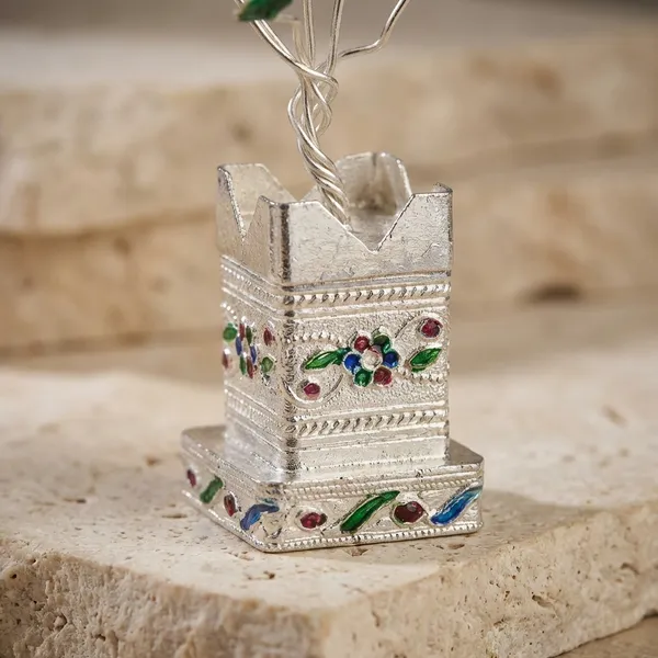 Germen_Silver_Tree_Showpiece_With_Green_Stone_Leaves