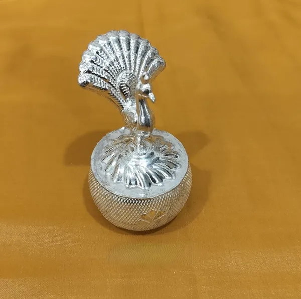 Germen_Silver_Toned_Peacock_Decorative_Kumkum_Box