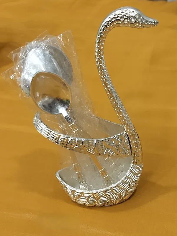 Germen_Silver_Toned_Decorative_Swan_Showpiece_With_Crystal_Holder