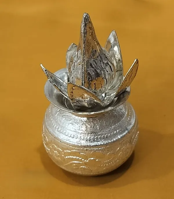 Germen_Silver_Plated_Decorative_Lotus_Shaped_Container_With_Lid