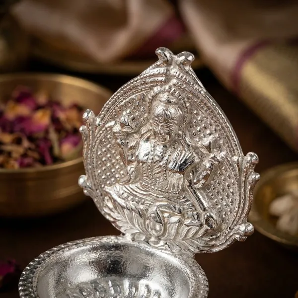 Germen_Silver_Plated_Decorative_Diya_Set_With_Intricate_Peacock_Design