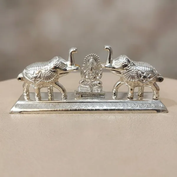 Germen_Silver_Toned_Ganesha_With_Elephants_Showpiece