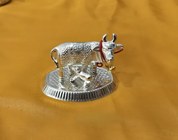 Germen_Silver_Kamdhenu_Cow_And_Calf_Idol_With_Krishna_Decorative_Showpiece