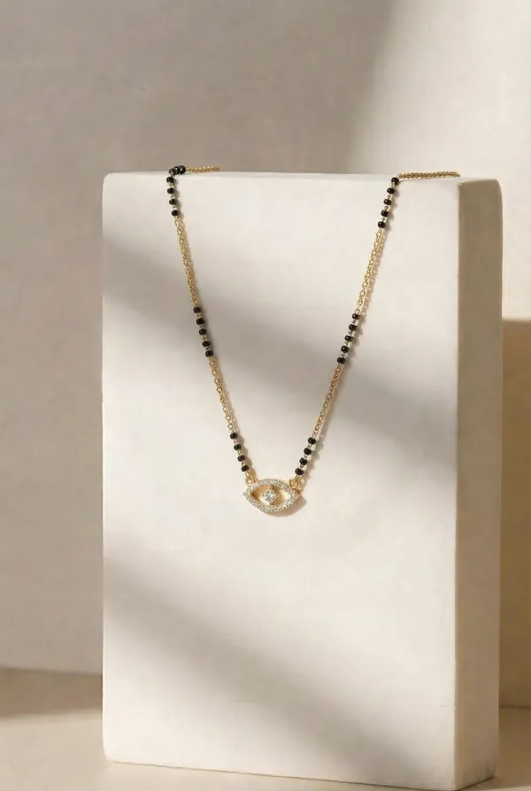 Charm_Eye