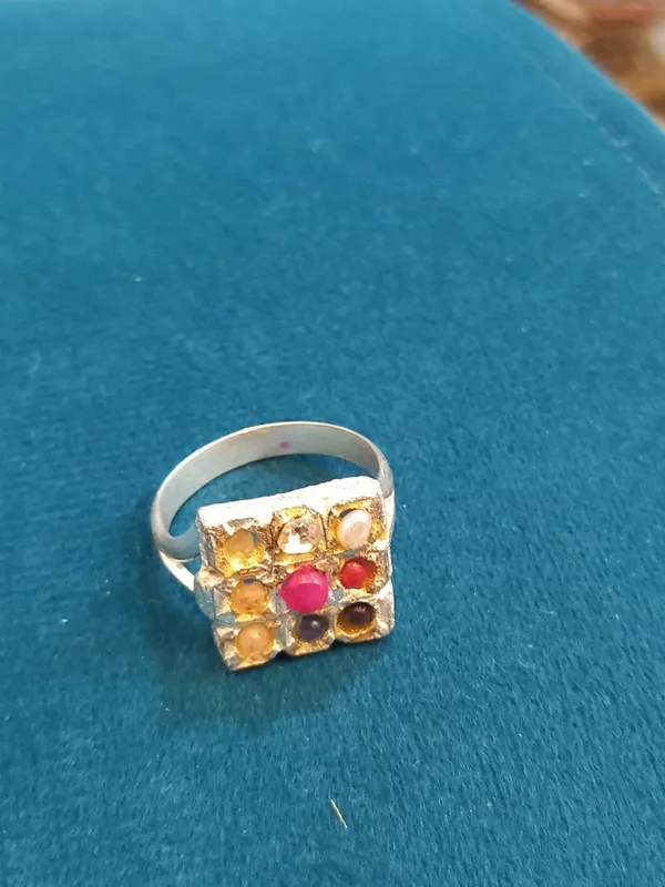 Navratan_Ring_(Navratna_Angoothi)__White_Metal