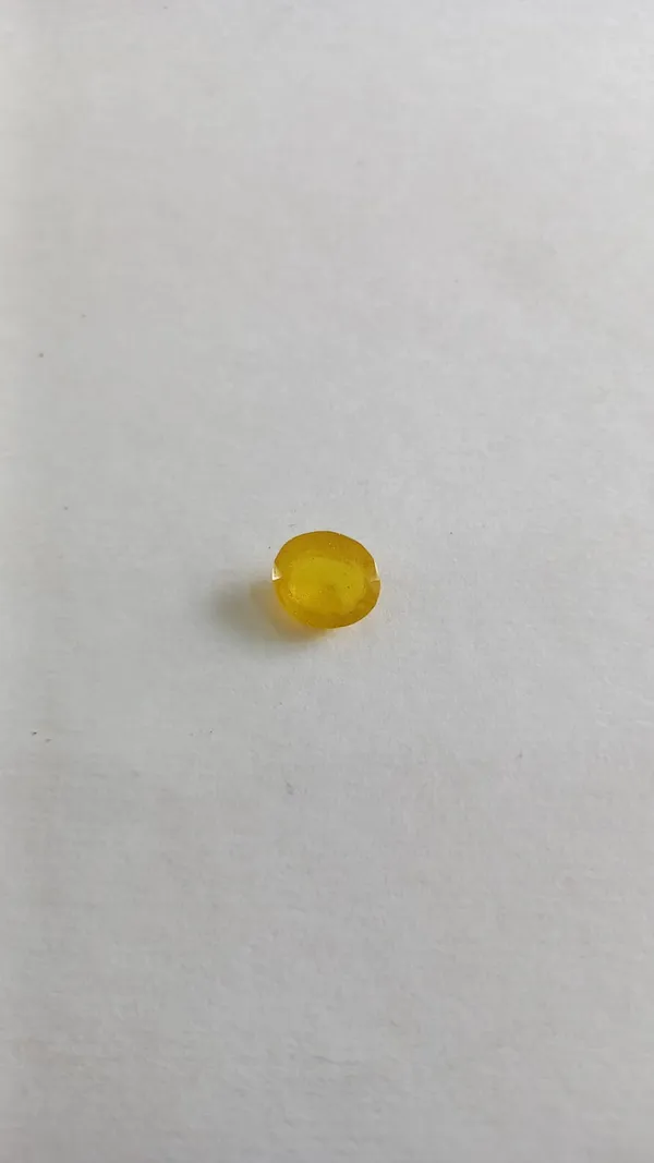 Natural_Created_Yellow_Sapphire_(Pukhraj)__6.21_Carat