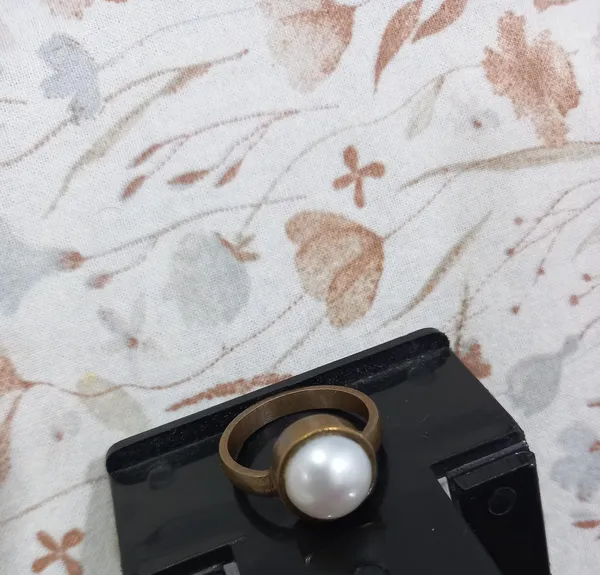 Moti_Ring_In_Alloy_Metal_(Certified)