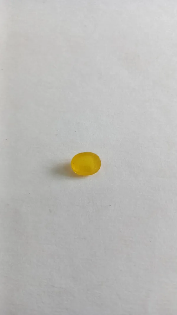 Natural_Created_Yellow_Sapphire_(Pukhraj)__5.05_Carat
