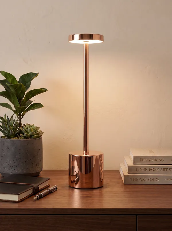 Rose_Gold_Egret_Lamp
