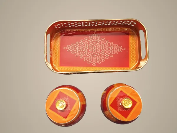Decorative_Red_And_Gold_Serving_Tray_Set_With_Bowls