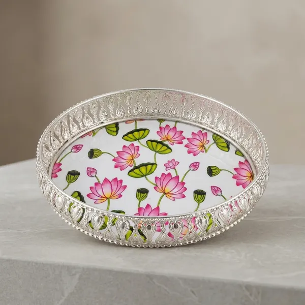 Decorative_Metal_Tray_With_Lotus_Floral_Design