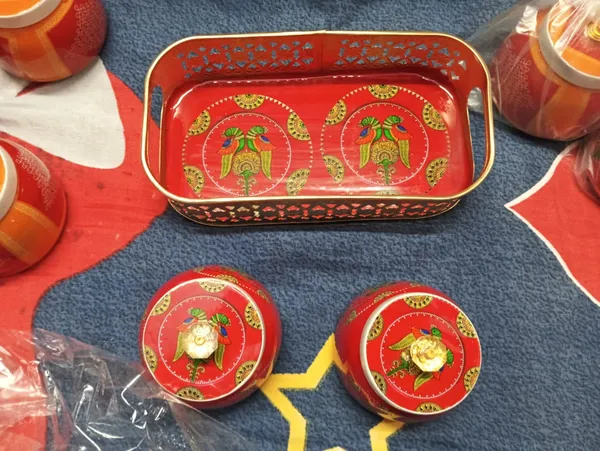 Red_Decorative_Serving_Tray_Set_With_Hand-Painted_Turtle_Design