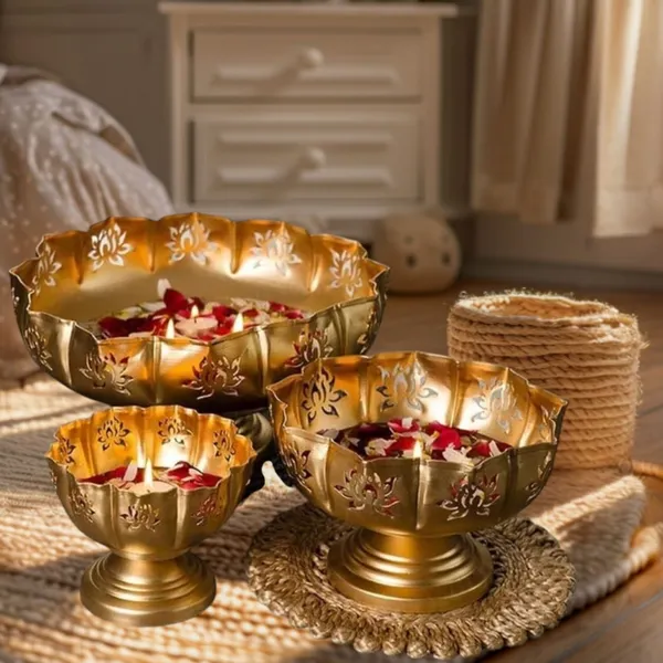 Decorative_Gold_Brass_Lotus_Bowl_Set_With_Floating_Candles_And_Flower_Petals_(Set_Of_3)
