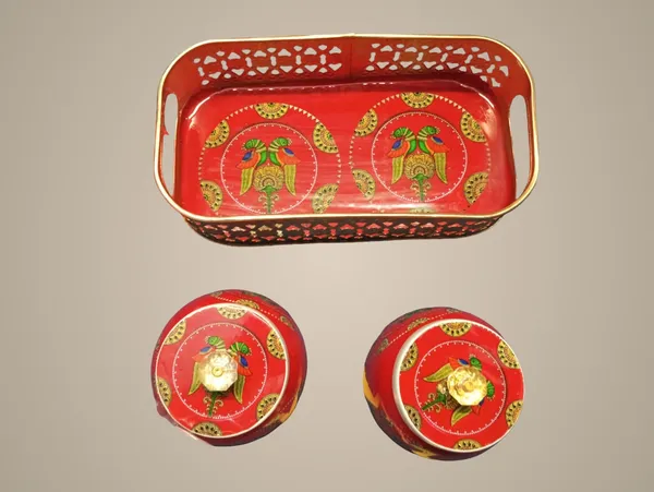 Red_Decorative_Serving_Tray_Set_With_Hand-Painted_Turtle_Design