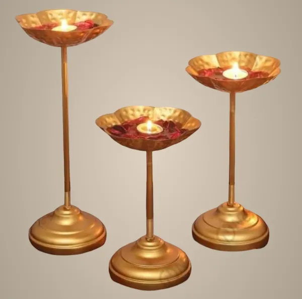 Set_Of_3_Golden_Lotus_Candle_Holders_With_Stems_And_Base