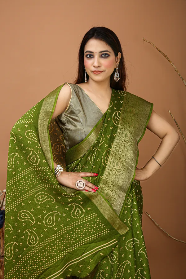 Ragreeti_Lifestyle_Printed_Bandhani_Silk_Blend_Saree,_Woven_Zari_Border,_Bollywood_Style,_Olive_Green