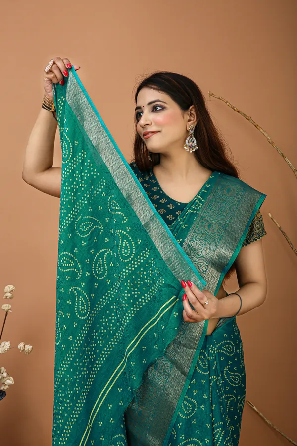 Ragreeti_Lifestyle_Printed_Bandhani_Silk_Blend_Saree,_Woven_Zari_Border,_Bollywood_Style,_Teal_Green