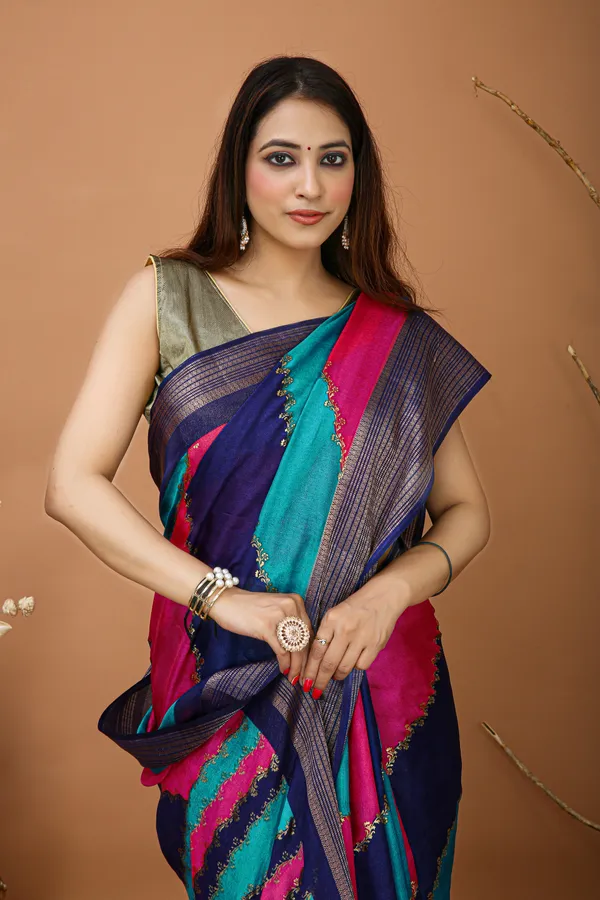Ragreeti_Lifestyle_Royal_Blue_And_Turquoise_Georgette_Silk_Blend_Saree_-_Woven_Temple_Border_Bollywood_Style_Printed_Saree_For_Sangeet
