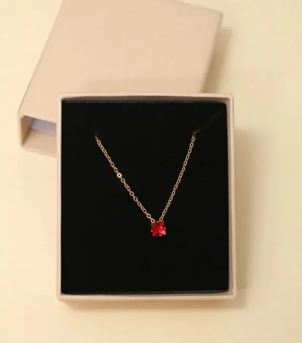 Stylish_Pendant_Necklace