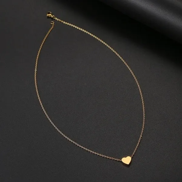 Gold_Toned_Pendant_Necklace_For_Women