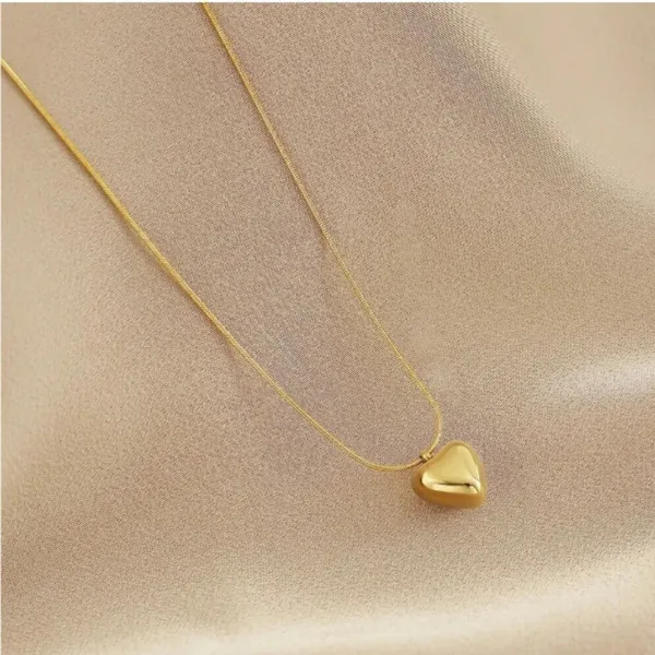 Designer_Pendant_Set_With_Earrings
