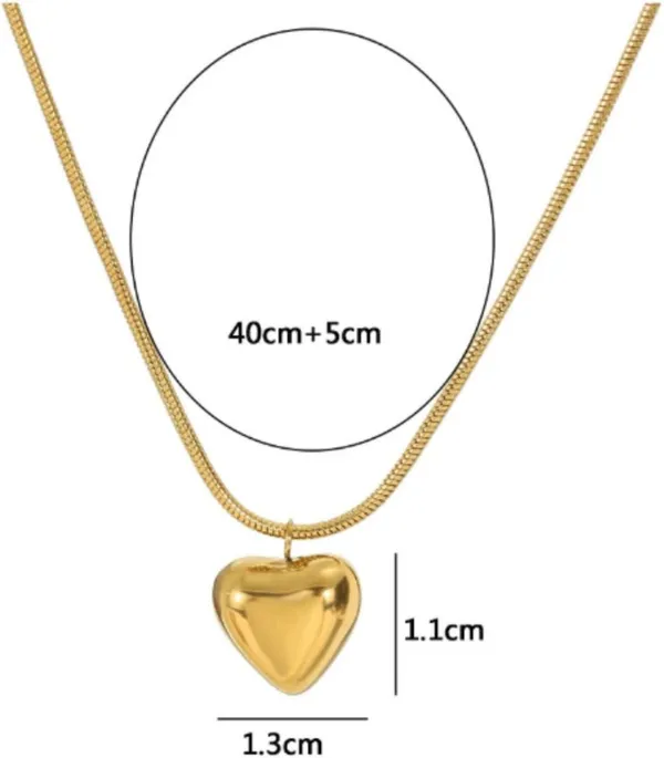 Elegant_Pendant_Set_With_Matching_Earrings