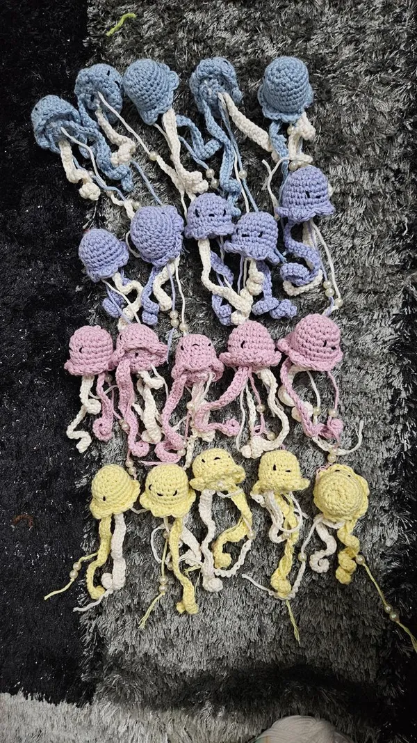 Multicolor_Handmade_Crochet_Jellyfish_Soft_Toys_keychain_Pack_Of_4