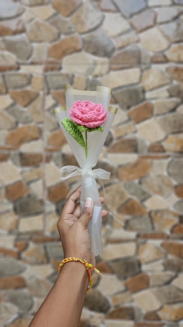 Pink_And_White_Handmade_Crochet_Flower_With_Green_Leaf_Single_Stem_Gift_Wrap