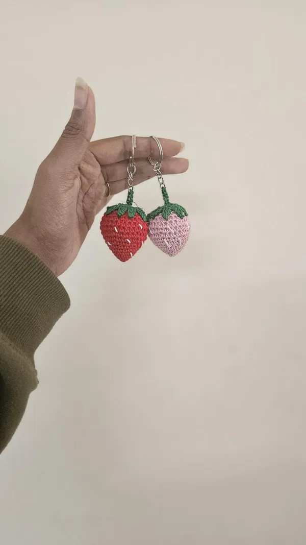Multicolor_Handmade_Crochet_Keychain_Set