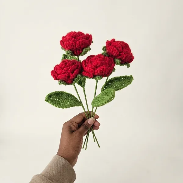 Red_Handmade_Crochet_Flower_Bouquet_Set_Of_4