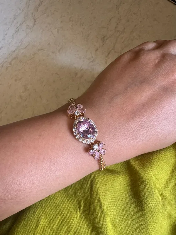 Bloom_Bracelet_In_Pink