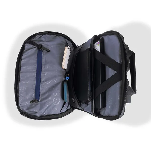 Black_Matte_Travel_Bag_For_Men_And_Women