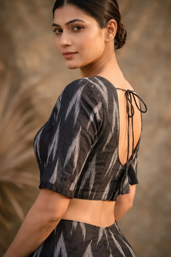 Black_Cotton_Blouse_For_Women