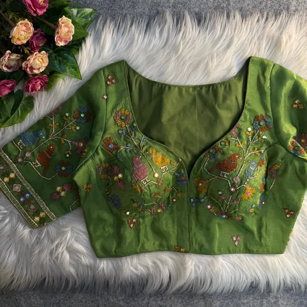 SABYASACHI_NECK_BIRDs_LOVE-GREEN