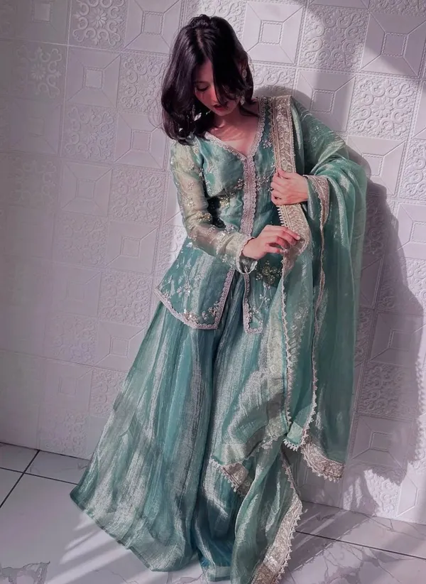 Shimmer_Silk_Floral_Motif_Embroidered_Kurta_Palazzo_Set