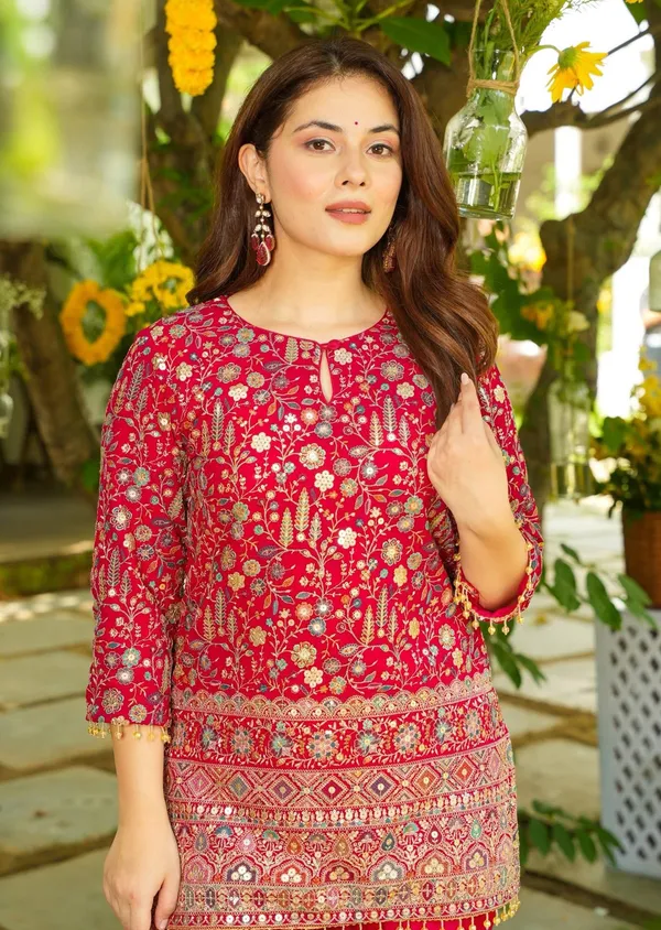Pure_Silk_Traditional_Motif_Embroidered_Designer_Co-Ord_Set