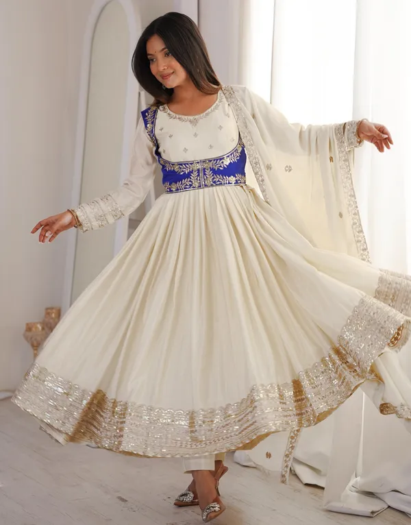 Chinon_Silk_Traditional_Motif_Embroidered_Anarkali_Kurta_Set